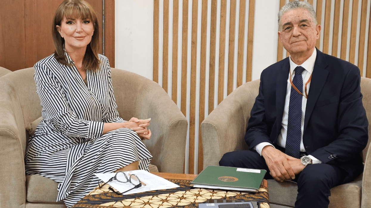 Jahjaga merr pjesë në forumin Botëror të Paqes - kërkon njohjen e Kosovës nga Indonezia