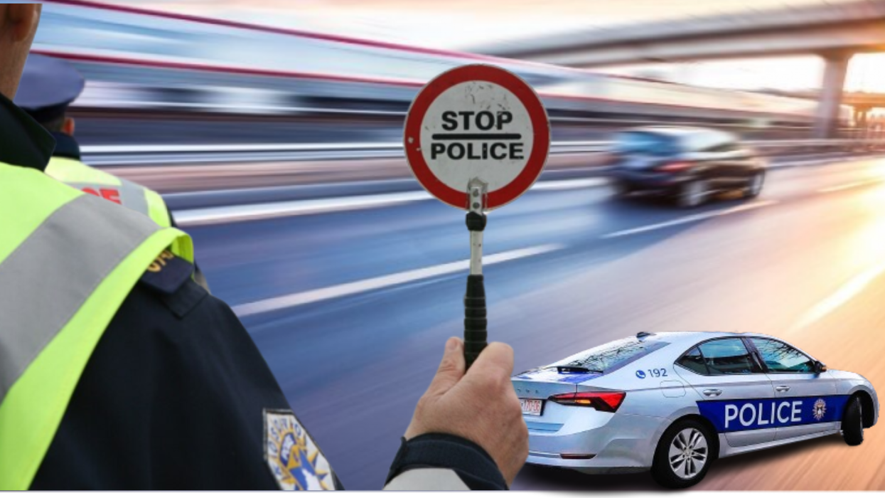 Dy shoferë ndëshkohen në Ferizaj: Gjobë 300 euro për shpejtësi dhe 500 euro për përdorim telefoni