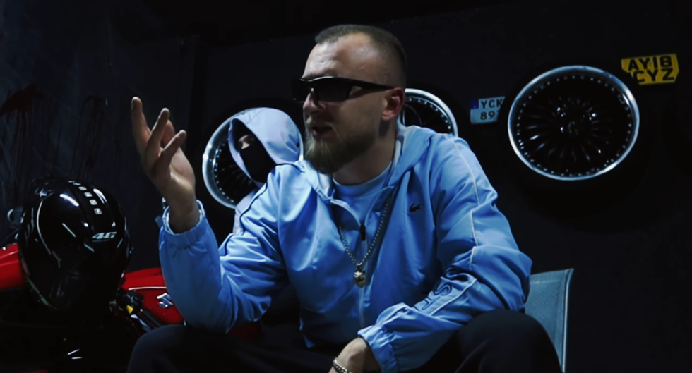 Art publikon këngën e re “Guns N Roses”