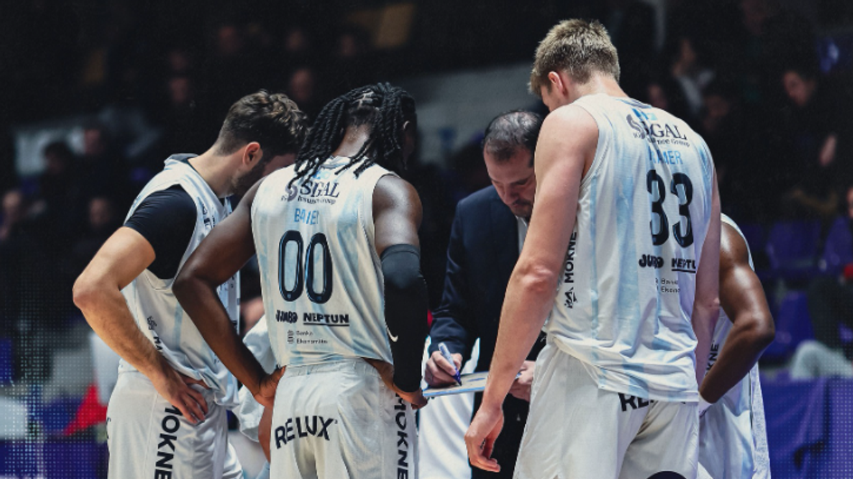 Prishtina fiton derbin ndaj Bashkimit, në ndeshjen që u ndërpre për më shumë se një orë