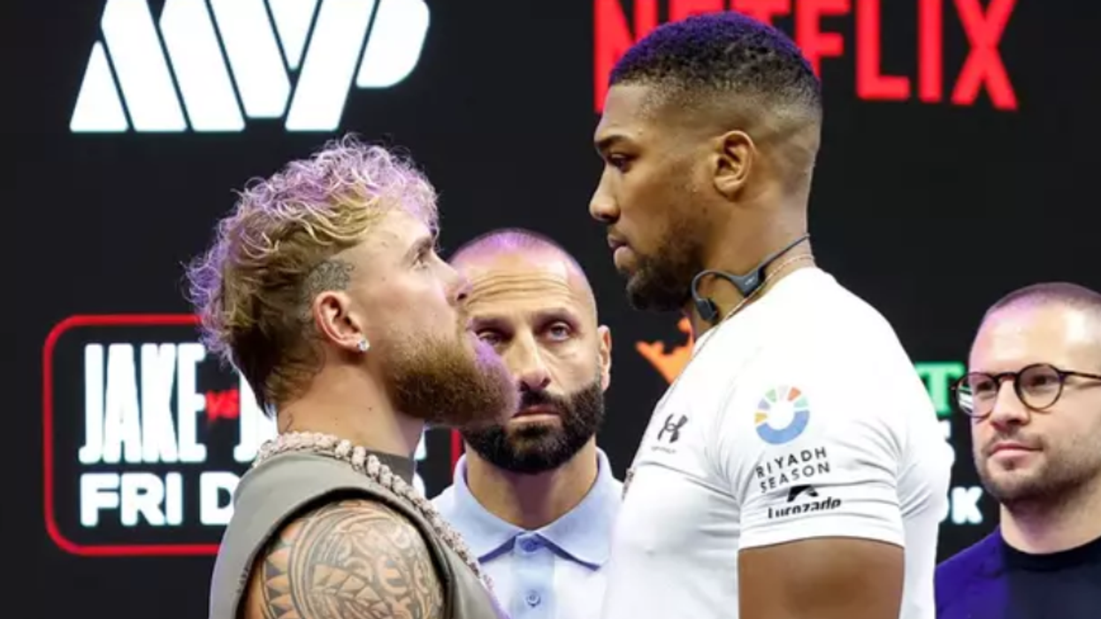 Jake Paul u largua i “frikësuar” - Anthony Joshua ia përshkroi planin e saktë të nokautit në fytyrë
