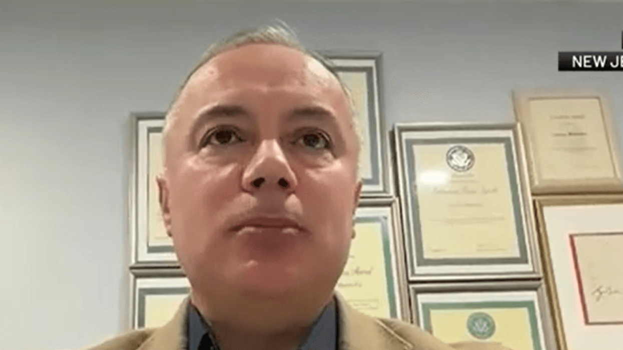 “Mund të pezullohet Lotaria Amerikane edhe për ata që e kanë fituar”, paralajmërimi i ekspertit të emigracionit “Mund të pezullohet Lotaria Amerikane edhe për ata që e kanë fituar”, paralajmërimi i ekspertit të emigracionit
