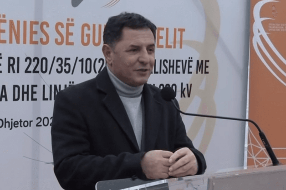 Kastrati: Malisheva hedh gurthemelin e nënstacionit të ri energjetik, presim përfundim brenda 13 muajsh Kastrati: Malisheva hedh gurthemelin e nënstacionit të ri energjetik, presim përfundim brenda 13 muajsh