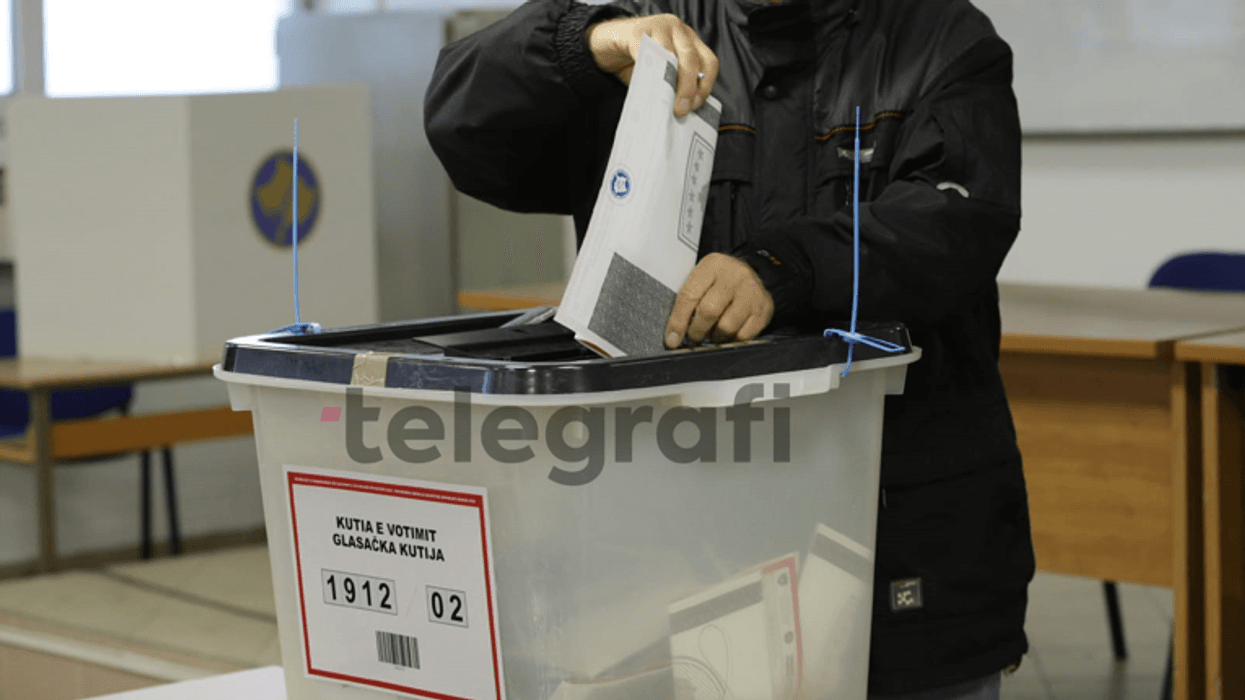 KQZ: Deri në ora 09:00 kanë votuar 1.75 për qind e qytetarëve KQZ: Deri në ora 09:00 kanë votuar 1.75 për qind e qytetarëve