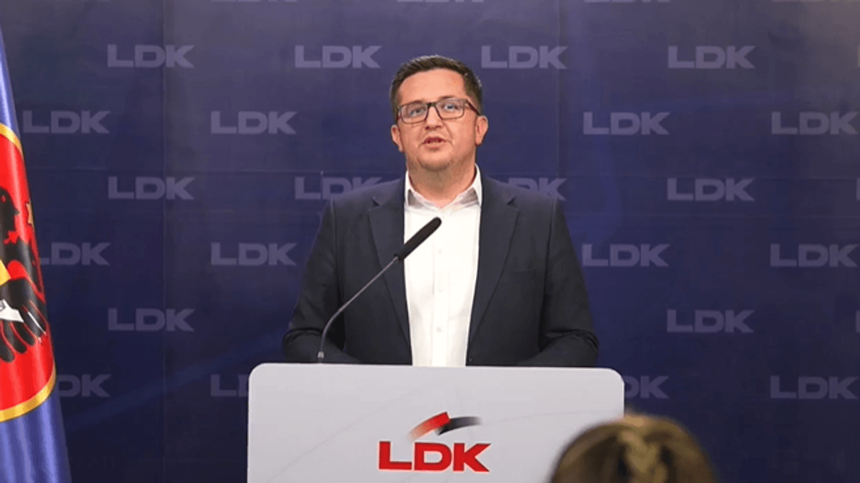 LDK i bën thirrje qytetarëve: Mos humbni mundësinë për të votuar LDK i bën thirrje qytetarëve: Mos humbni mundësinë për të votuar