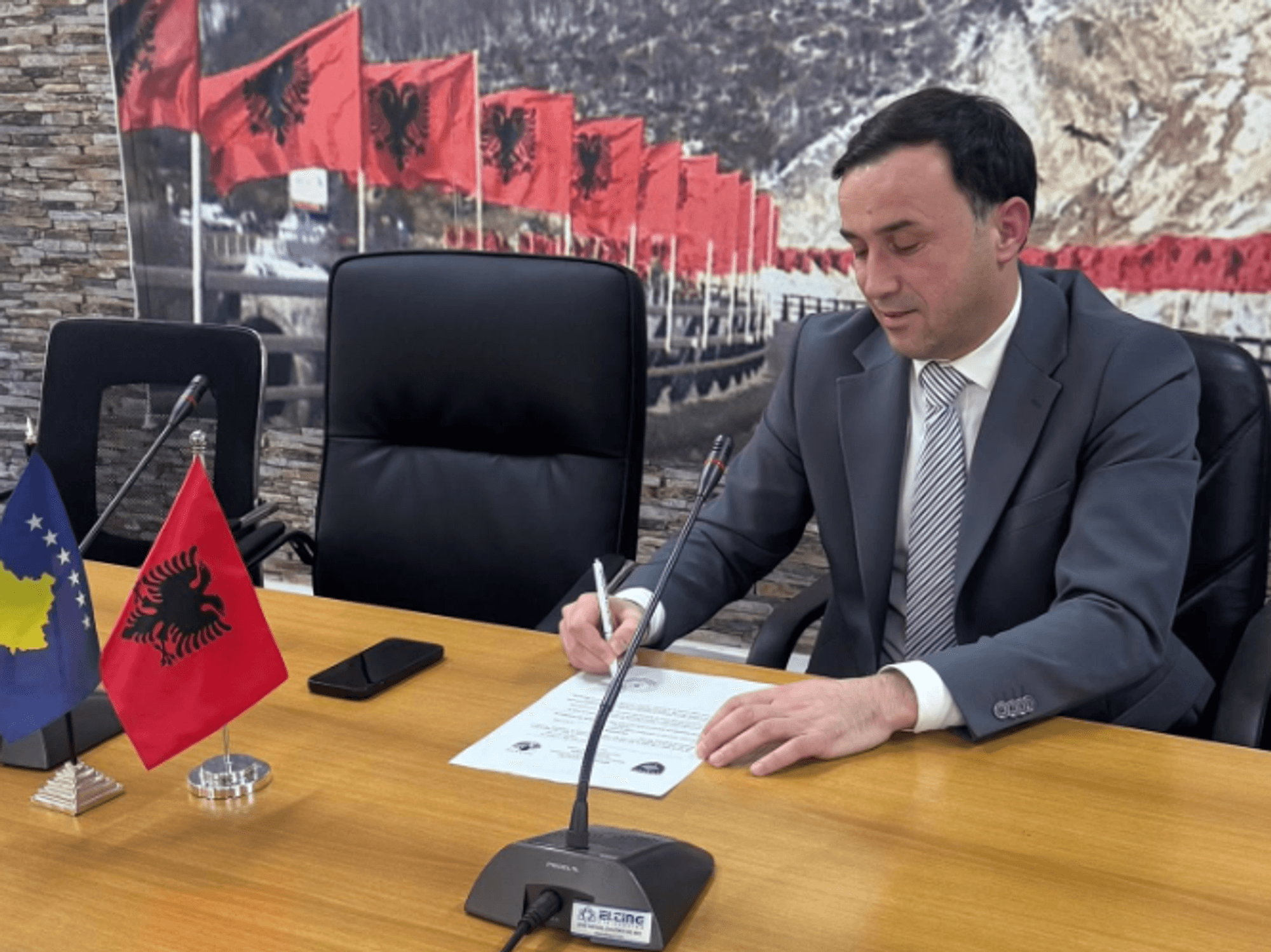 Vishi: Nga janari 2026 nis mbështetja prej 200 eurosh për nënat lehona në Kaçanik Vishi: Nga janari 2026 nis mbështetja prej 200 eurosh për nënat lehona në Kaçanik