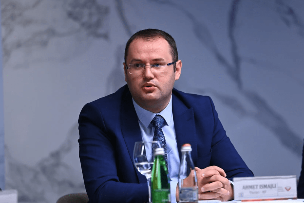 Guvernatori Ismaili: Ligjet e dërguara në Kushtetuese po e mbajnë Kosovën jashtë SEPA-s Guvernatori Ismaili: Ligjet e dërguara në Kushtetuese po e mbajnë Kosovën jashtë SEPA-s