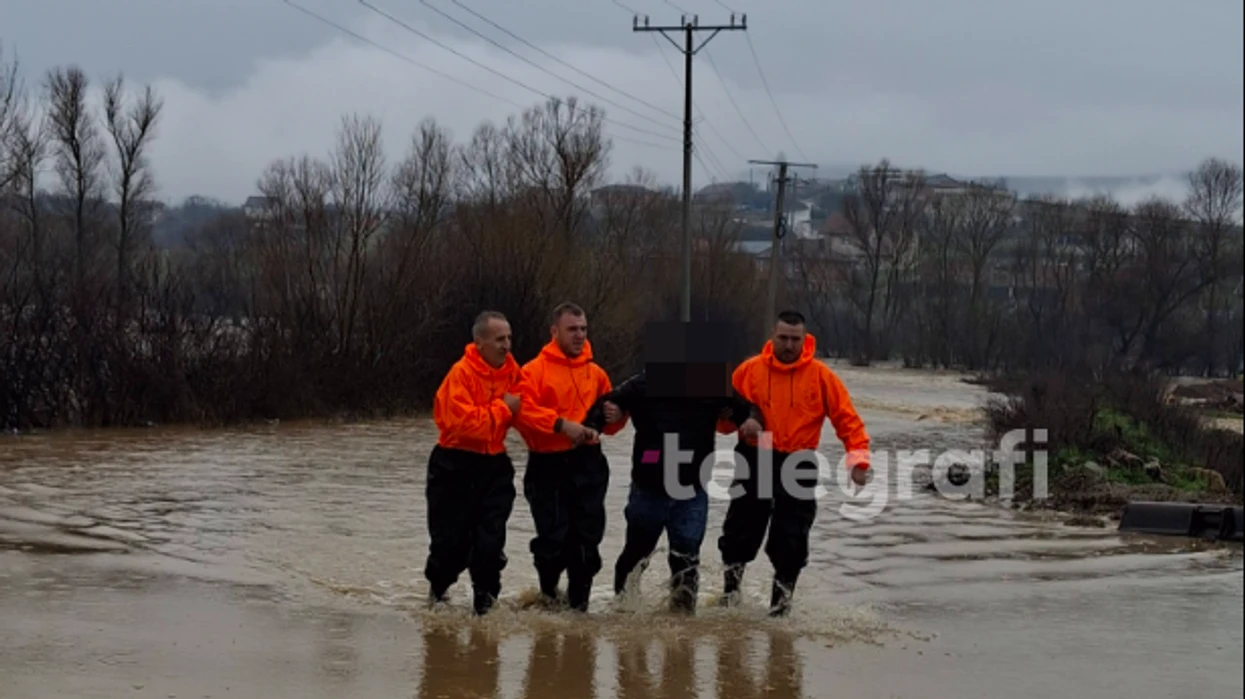 Evakuohen banorët në Malishevë për shkak të reshjeve të shiut