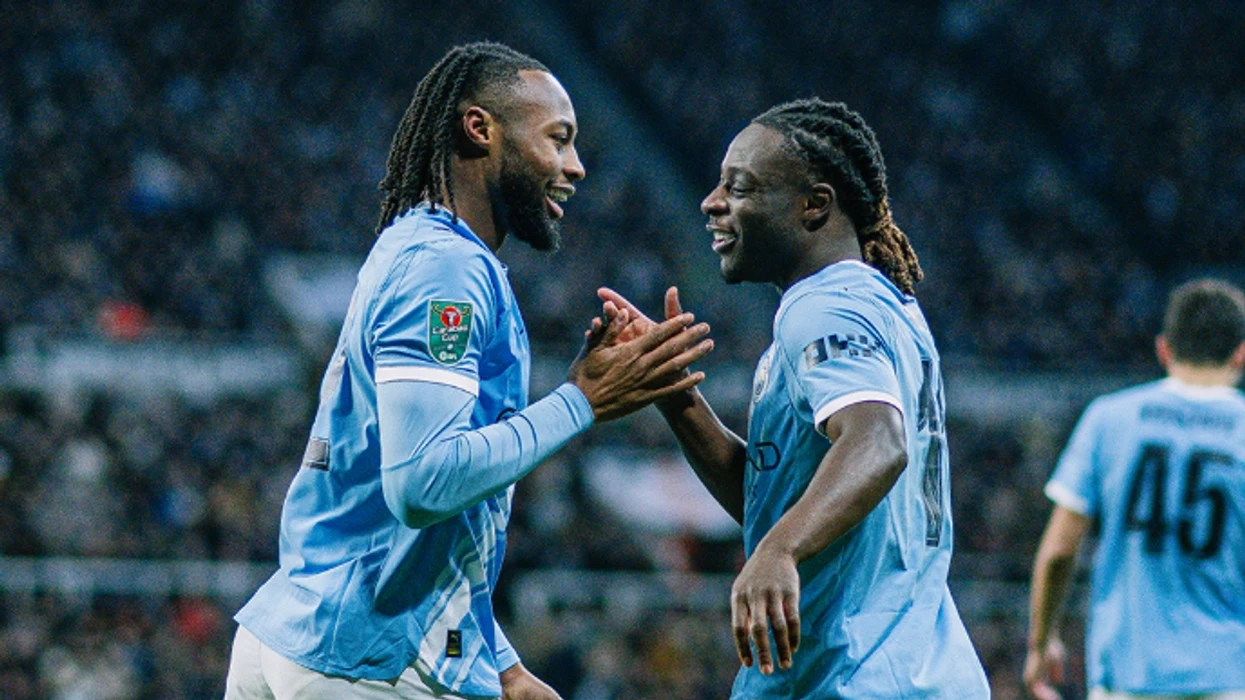 Semenyo zjarr te Man City, fitore të madhe ndaj Newcastle me hap të madh drejt finales