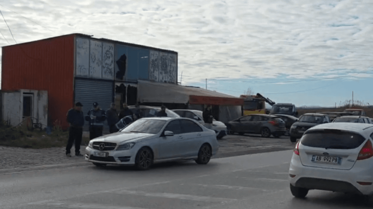 Kishte dalë nga shtëpia për të punuar tokën, gjendet pa shenja jete 45-vjeçari në Levan të Fierit Kishte dalë nga shtëpia për të punuar tokën, gjendet pa shenja jete 45-vjeçari në Levan të Fierit
