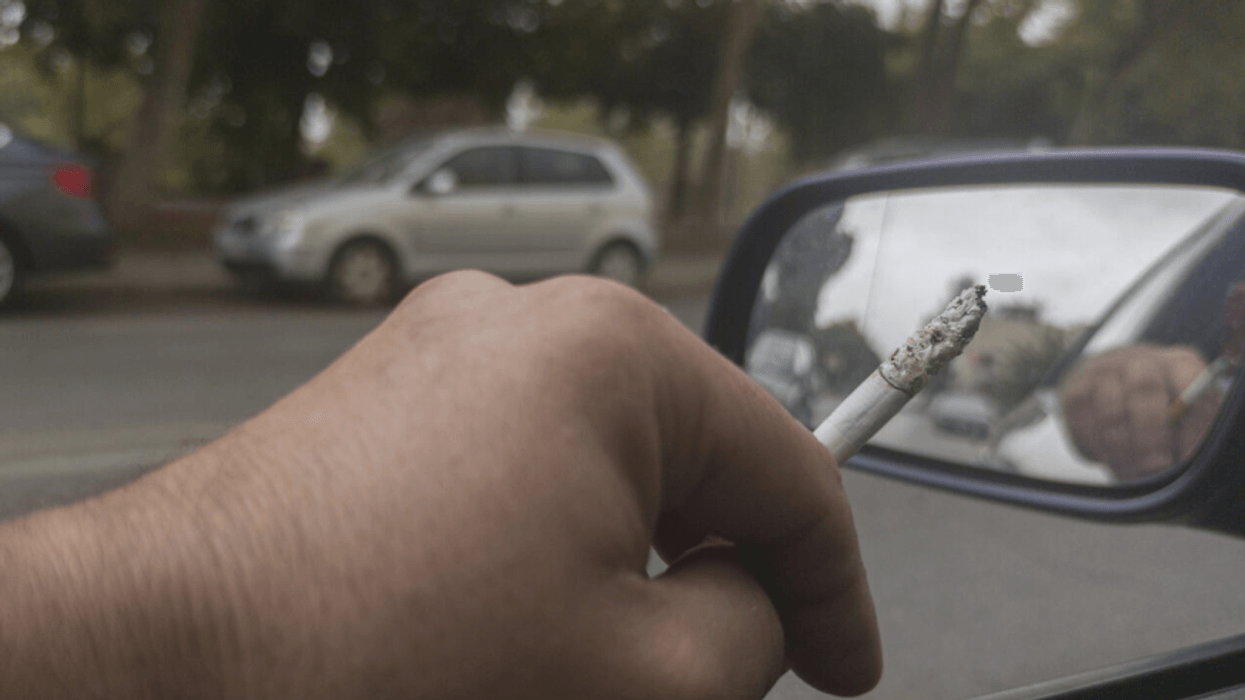 "Për një Maqedoni më të pastër" dorëzon peticion në qeveri, kërkon që të ketë gjoba për hedhjen e mbeturinave nëpërmjet "Safe City"