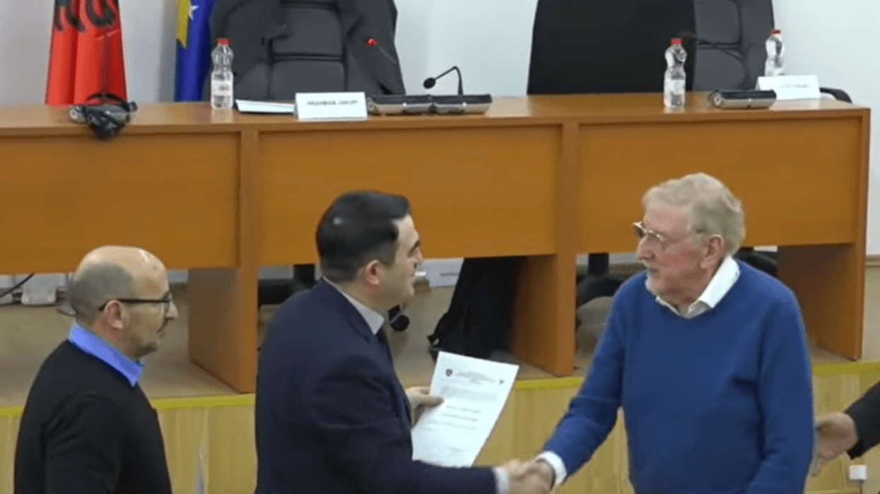 Kuvendi i Shtimes nderon Ambasadorin William Walker me titullin “Qytetar i Përjetshëm” Kuvendi i Shtimes nderon Ambasadorin William Walker me titullin “Qytetar i Përjetshëm”