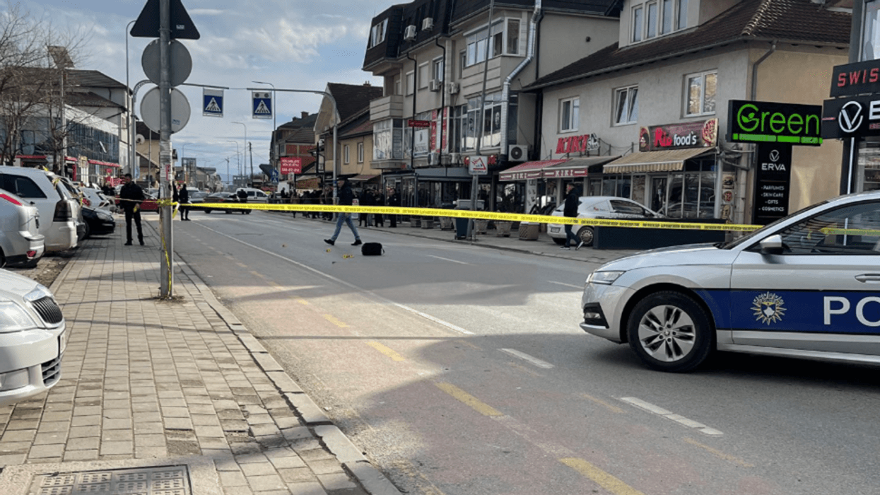 Gjuajtje me armë zjarri në rrugën “Zahir Pajaziti” në Podujevë, policia arreston të dyshuarin