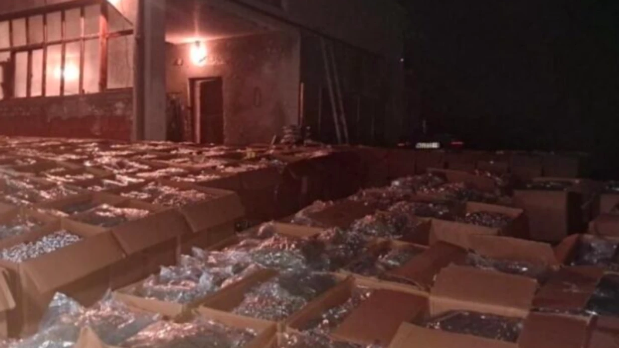 Pesë tonë marihuanë u kontrabanduan nga një fabrikë mjekësore në Shkup drejt Serbisë