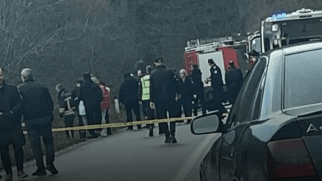 Vetura del nga rruga në Kaçanik, një person i lënduar - mbyllen të dy korsitë Vetura del nga rruga në Kaçanik, një person i lënduar - mbyllen të dy korsitë