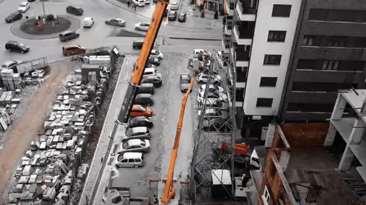 Totaj: Po vazhdojnë punimet për dislokimin e largpërçuesve dhe kalimin e linjave nëntokësore në Prizren