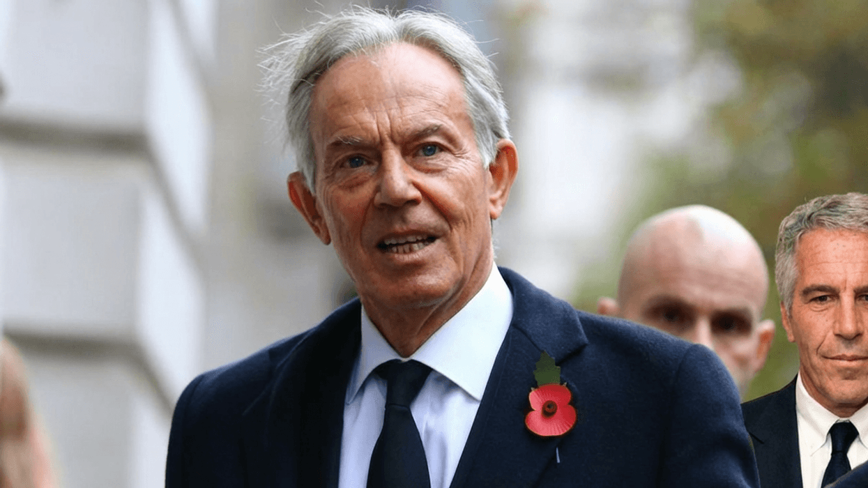 Epstein tregon sa para fiton Tony Blair: Pesë milionë këtu, dhjetë milionë atje