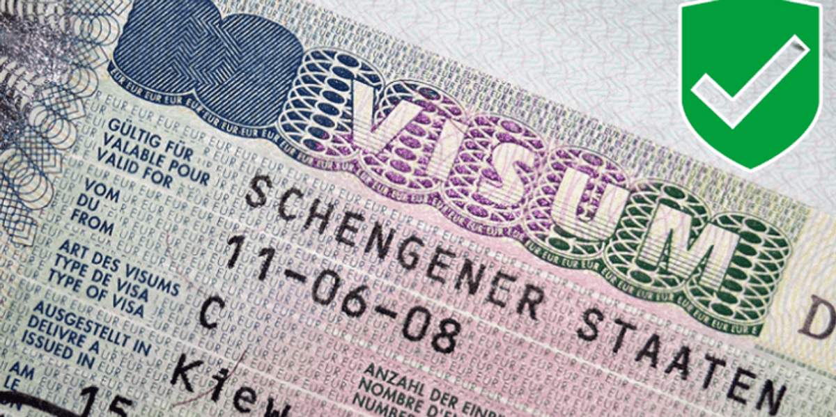 Muratovska: Shtatë shoferë kamionësh nga Maqedonia e Veriut, me vulë të zezë në pasaportë Muratovska: Shtatë shoferë kamionësh nga Maqedonia e Veriut, me vulë të zezë në pasaportë