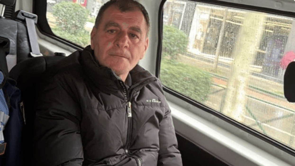 “Jam ndërtues, kam shumë borxhe”, zbardhet dëshmia e 58-vjeçarit që grabiti bankën në Tiranë “Jam ndërtues, kam shumë borxhe”, zbardhet dëshmia e 58-vjeçarit që grabiti bankën në Tiranë