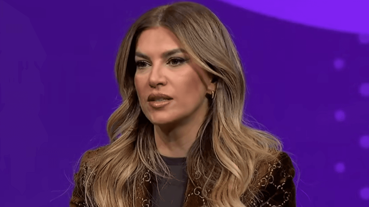 Leonora Jakupi: Me raste e vesh jelekun antiplumb, kjo botë nuk ta fal minutën Leonora Jakupi: Me raste e vesh jelekun antiplumb, kjo botë nuk ta fal minutën
