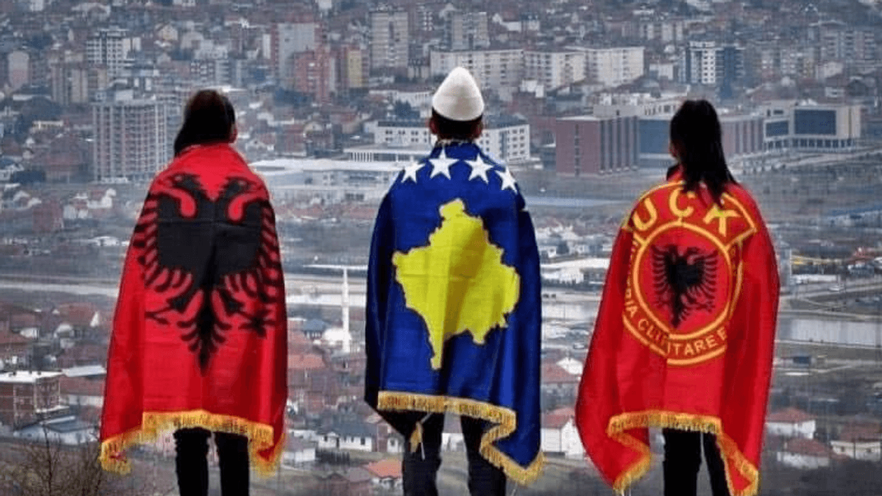 Edi Rama ndan në Facebook një foto të veçantë Edi Rama ndan në Facebook një foto të veçantë