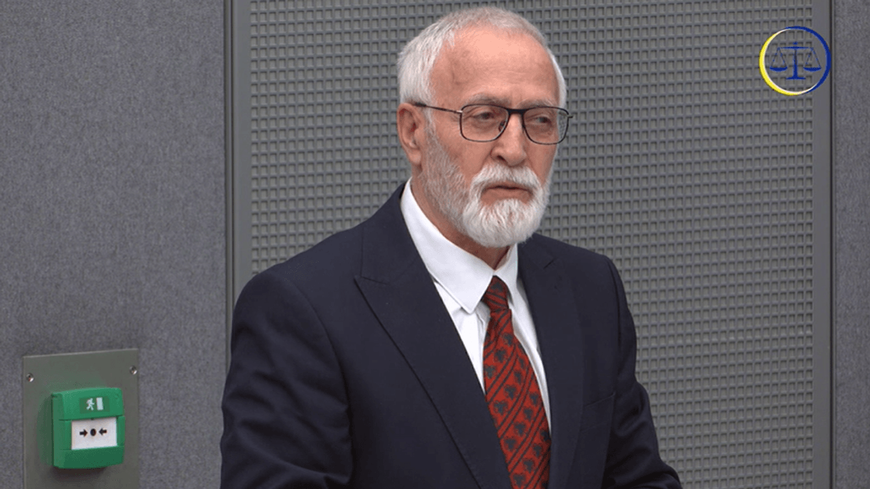 Me kollare me shqiponjë, Krasniqi para trupit gjykues: Nuk jam kriminel, por njeri që luftoi për liri