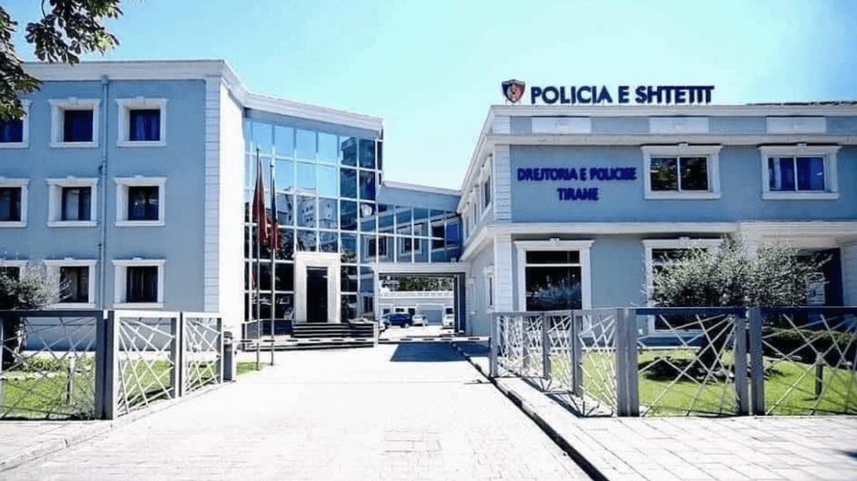 Policia e Tiranës nuk merr përsipër garantimin e tubimit të PD-së, apelon qytetarët të distancohen nga veprimet e dhunshme Policia e Tiranës nuk merr përsipër garantimin e tubimit të PD-së, apelon qytetarët të distancohen nga veprimet e dhunshme