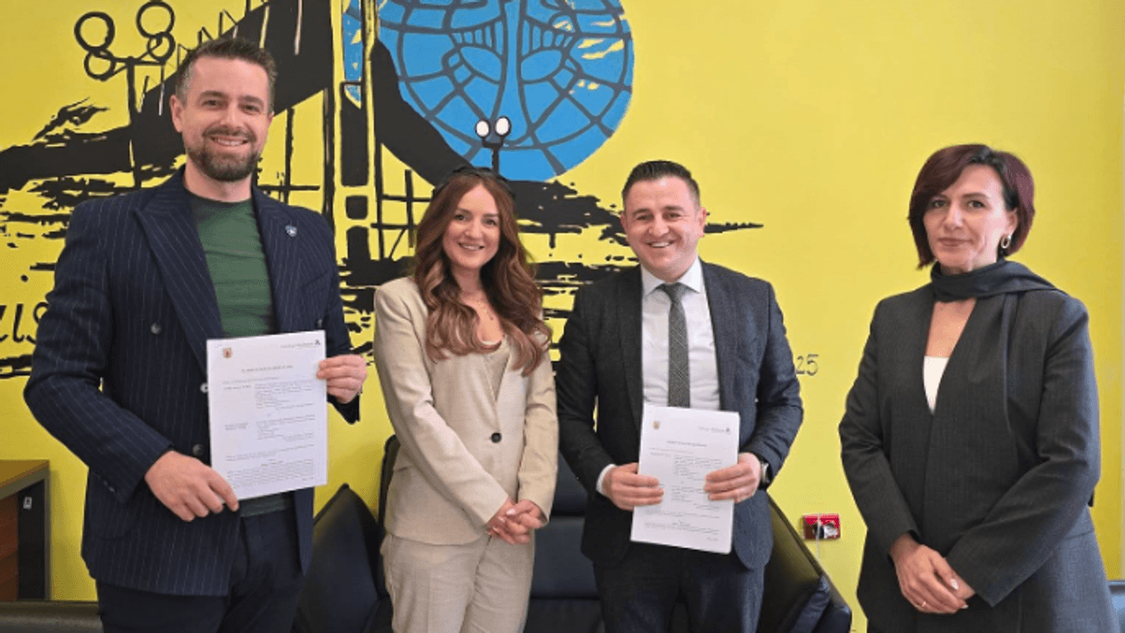 Mbështetje psiko-sociale dhe trajnime për mësimdhënësit, Drejtoria e Arsimit në Prishtinë nis bashkëpunim të ri Mbështetje psiko-sociale dhe trajnime për mësimdhënësit, Drejtoria e Arsimit në Prishtinë nis bashkëpunim të ri