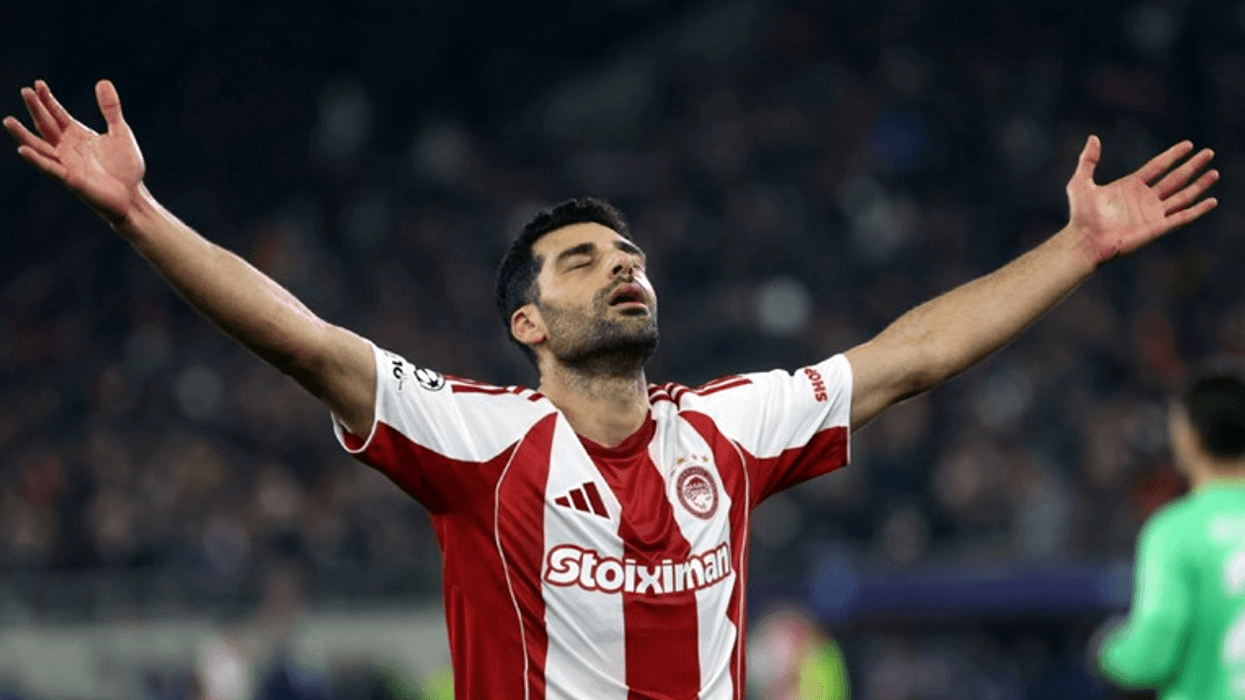 U flit se do të kthehej në Iran për të luftuar - Olympiacosi mohon spekulimet për largimin e Mehdi Taremit U flit se do të kthehej në Iran për të luftuar - Olympiacosi mohon spekulimet për largimin e Mehdi Taremit