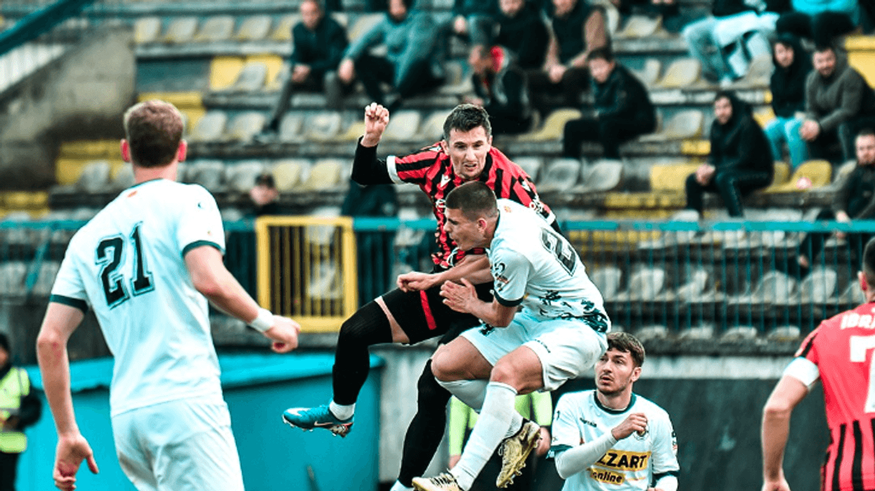 “Vardari po favorizohet, do të bëjmë ankesë deri në UEFA” – Shkëndija e ashpër me parregullsitë në kampionatin maqedonas “Vardari po favorizohet, do të bëjmë ankesë deri në UEFA” – Shkëndija e ashpër me parregullsitë në kampionatin maqedonas