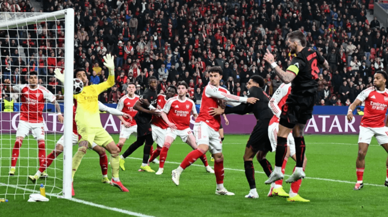 Arsenal mori në fund një barazim ndaj Bayer Leverkusenit Arsenal mori në fund një barazim ndaj Bayer Leverkusenit