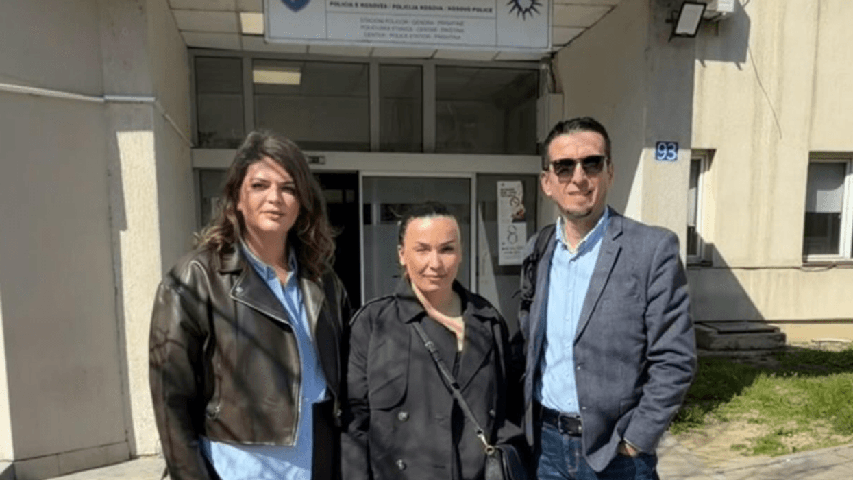 Shpërndarja e të dhënave private të gazetares Ardiana Thaçi – Mehmeti, denoncohet rasti në polici Shpërndarja e të dhënave private të gazetares Ardiana Thaçi – Mehmeti, denoncohet rasti në polici