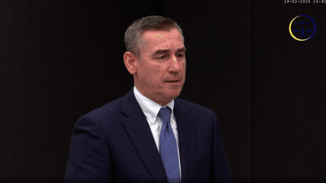 Specialja ia vazhdon paraburgimin Kadri Veselit