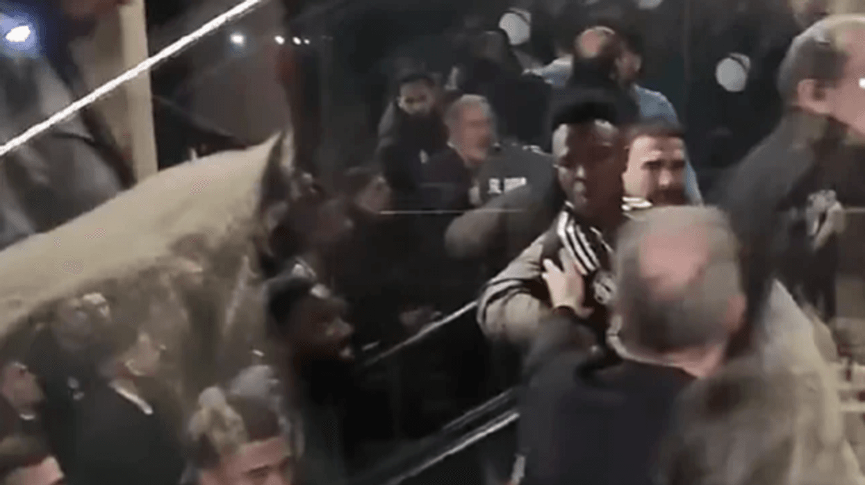 Përsëri në rolin kryesor: Vinicius u mbajt në tunelin e Etihad për të parandaluar përshkallëzimin e konfliktit Përsëri në rolin kryesor: Vinicius u mbajt në tunelin e Etihad për të parandaluar përshkallëzimin e konfliktit
