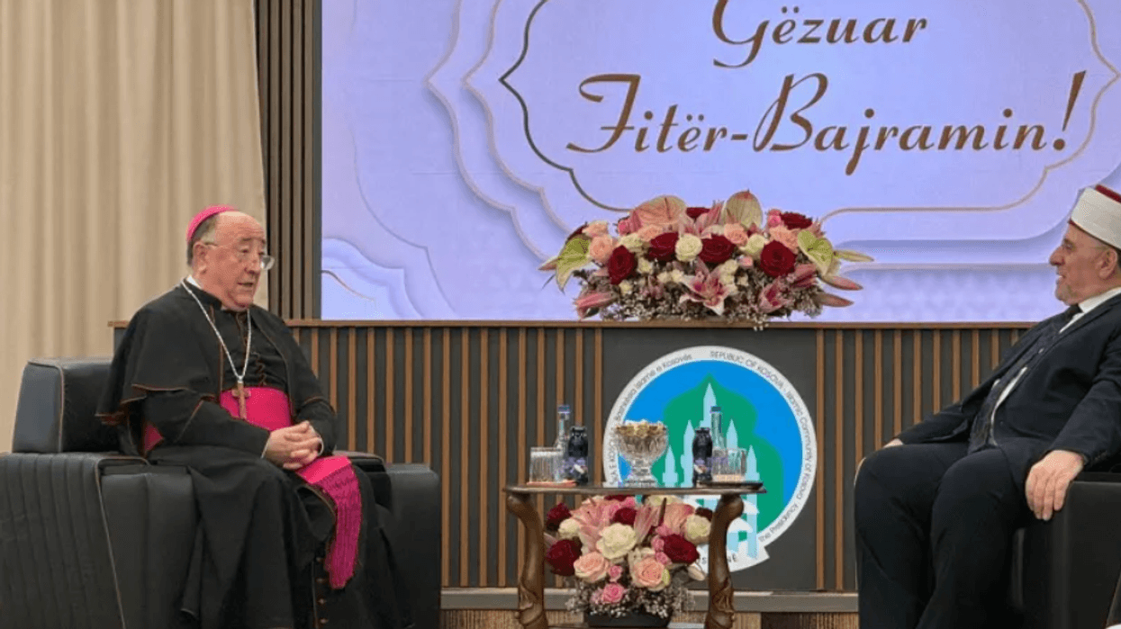 Thirrja e Ipeshkvit për unitet dhe mirëkuptim: Bota asnjëherë s’ka qenë më e trazuar Thirrja e Ipeshkvit për unitet dhe mirëkuptim: Bota asnjëherë s’ka qenë më e trazuar