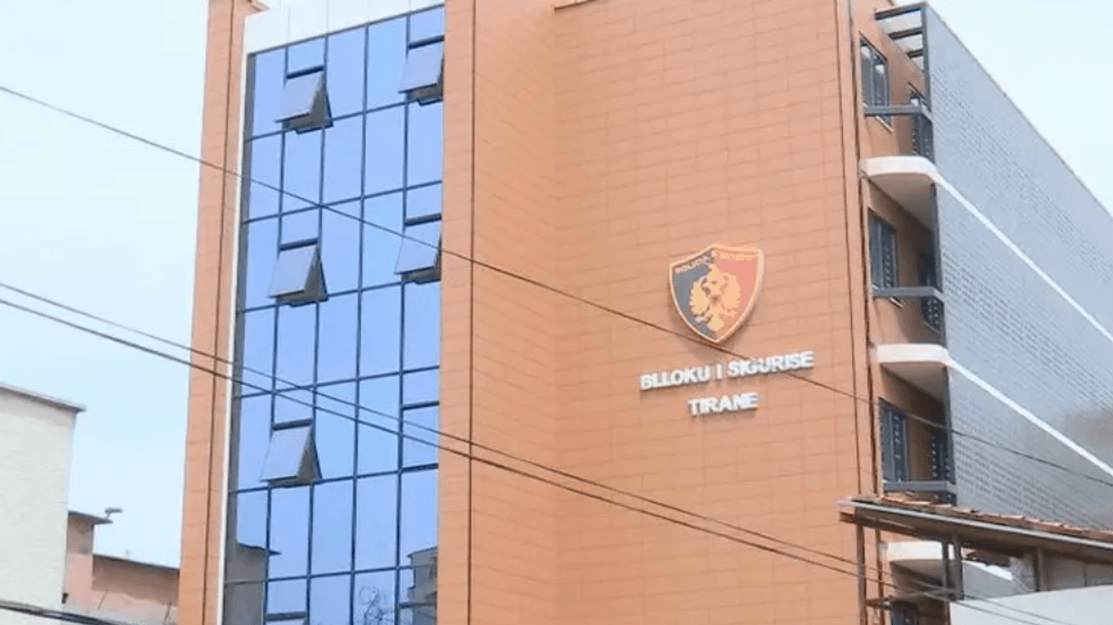Ishte dënuar për vjedhje, ndërron jetë në bllokun e sigurisë në Tiranë 41-vjeçari
