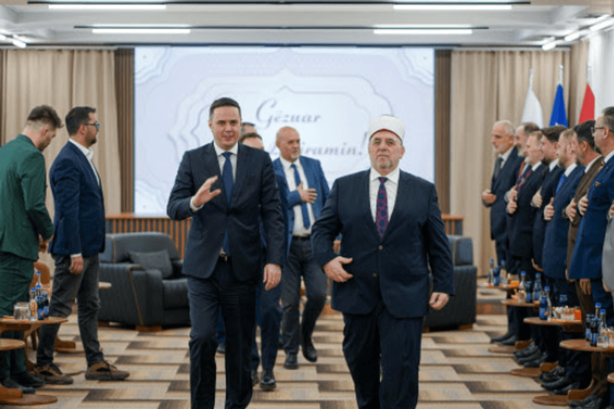 Abdixhiku: Të ruhen vlerat e Ramazanit edhe pas Bajramit Abdixhiku: Të ruhen vlerat e Ramazanit edhe pas Bajramit