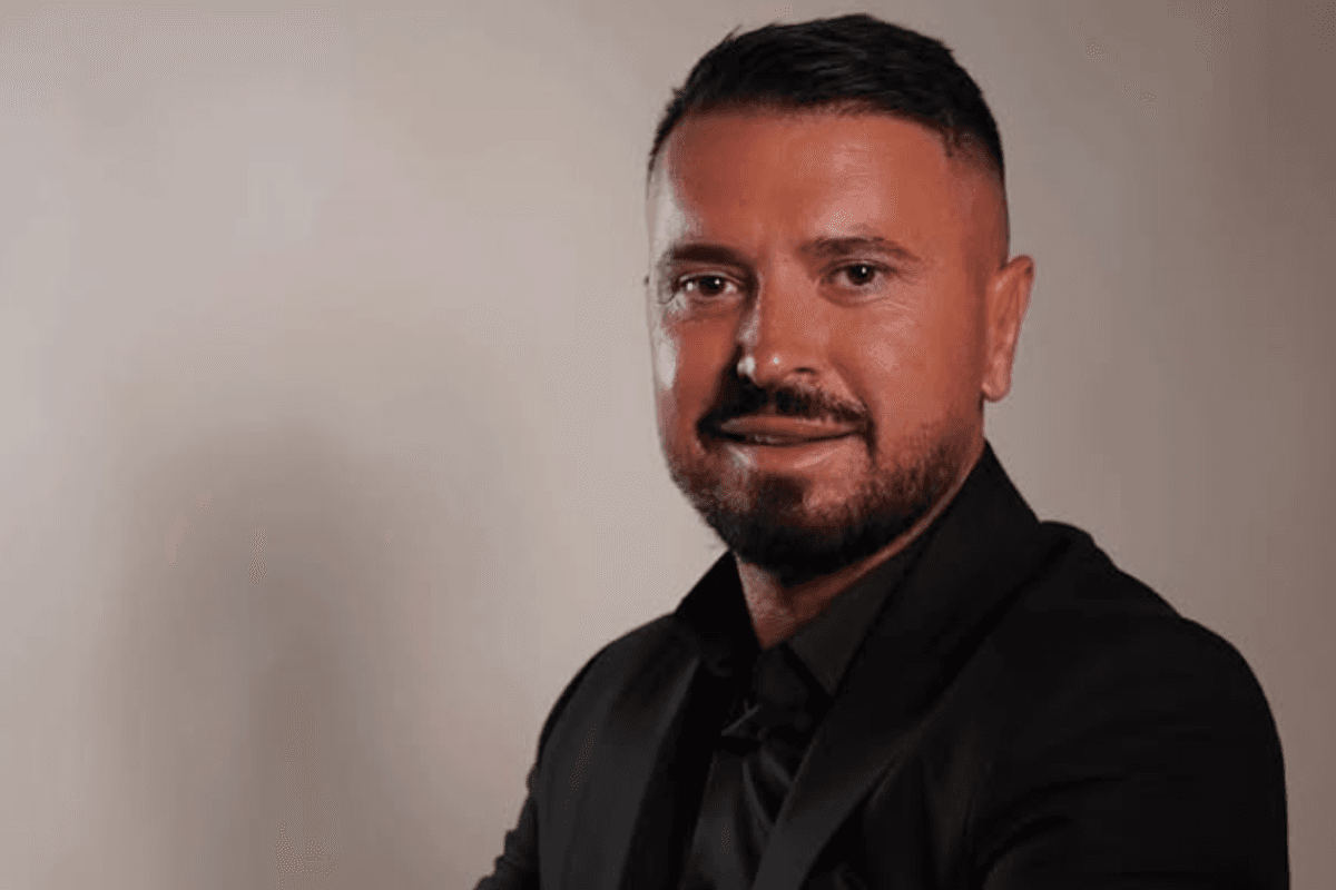 Pas Big Brother, Labinot Rexha paralajmëron hyrjen në Ferma VIP? Pas Big Brother, Labinot Rexha paralajmëron hyrjen në Ferma VIP?