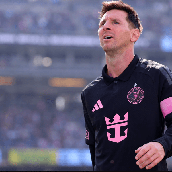 Messi e kalon Pelen, vetëm një lojtarë më shumë se ai ka shënuar nga gjuajtja e lirë Messi e kalon Pelen, vetëm një lojtarë më shumë se ai ka shënuar nga gjuajtja e lirë