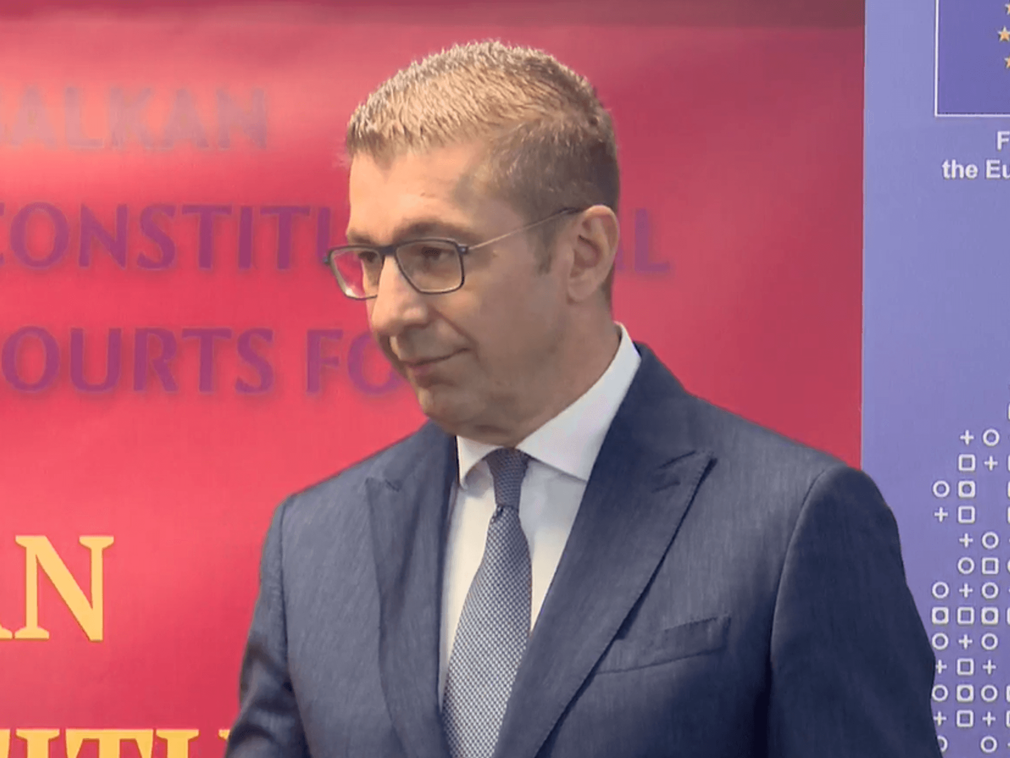 Mickoski: Qeveria nuk po e shqyrton hapjen e Kushtetutës, nuk janë përmbushur kushtet politike Mickoski: Qeveria nuk po e shqyrton hapjen e Kushtetutës, nuk janë përmbushur kushtet politike