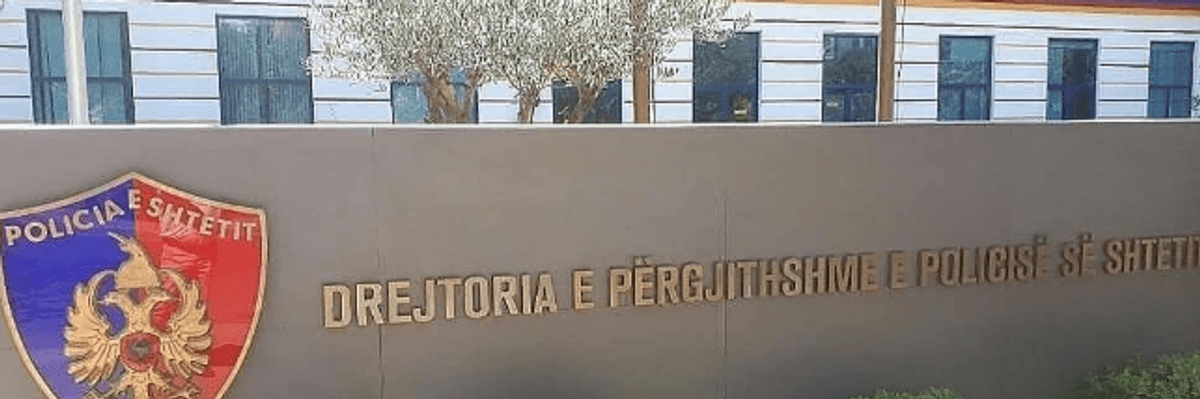 Arrestohen në Morinë tre shtetas të Kosovës të shpallur në kërkim ndërkombëtar Arrestohen në Morinë tre shtetas të Kosovës të shpallur në kërkim ndërkombëtar