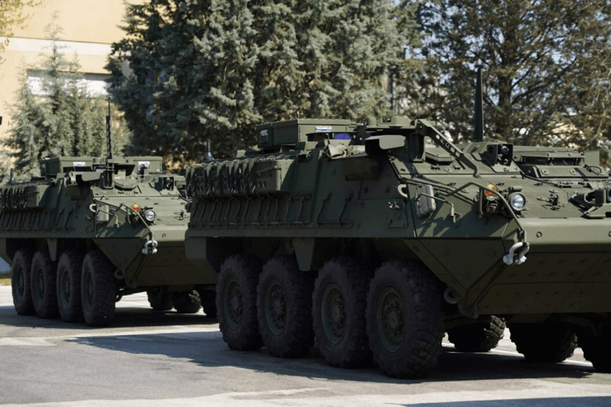 Maqedonia mori 17 “Stryker” nga SHBA, deri në fund të verës do të arrijnë gjithsej 42 automjete lehtë të blinduara Maqedonia mori 17 “Stryker” nga SHBA, deri në fund të verës do të arrijnë gjithsej 42 automjete lehtë të blinduara