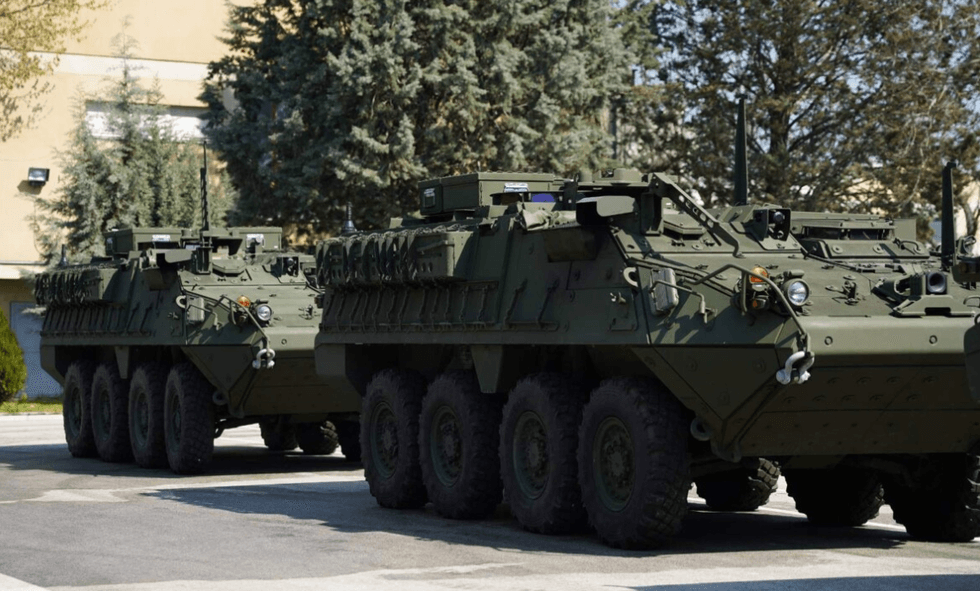 Maqedonia mori 17 “Stryker” nga SHBA, deri në fund të verës do të arrijnë gjithsej 42 automjete lehtë të blinduara