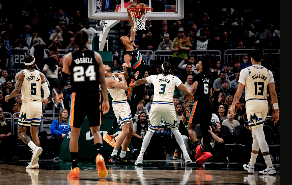 Spurs vazhdojnë shkëlqimin në NBA, marrin fitoren e tetë radhazi