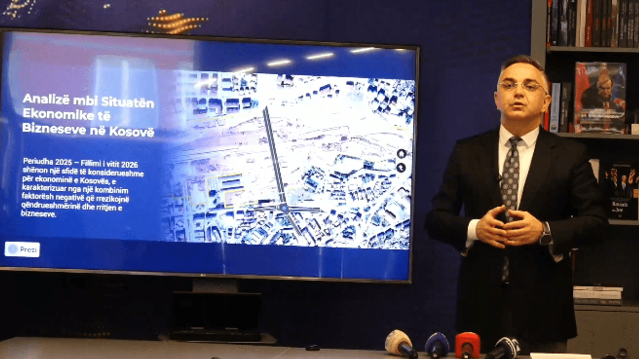 Situata ekonomike në Kosovë - AAK paralajmëron rrezikun e kolapsit Situata ekonomike në Kosovë - AAK paralajmëron rrezikun e kolapsit