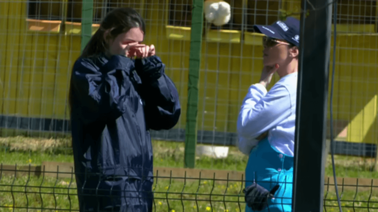 "E bëjnë për kamerat", nisin tensionet e para në Ferma VIP - Vanesa shpërthen në lot