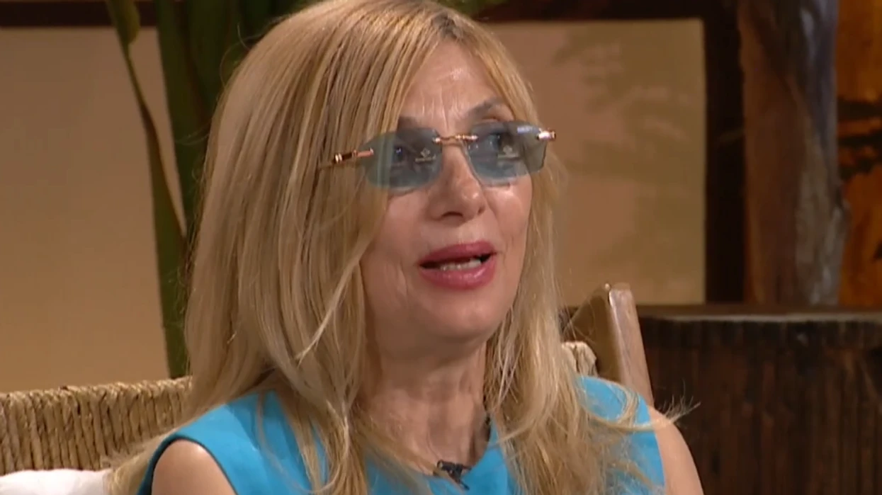 "Hera parë që jetoj me njerëz normalë", Moza bën gafën e radhës në spektakël të Ferma VIP