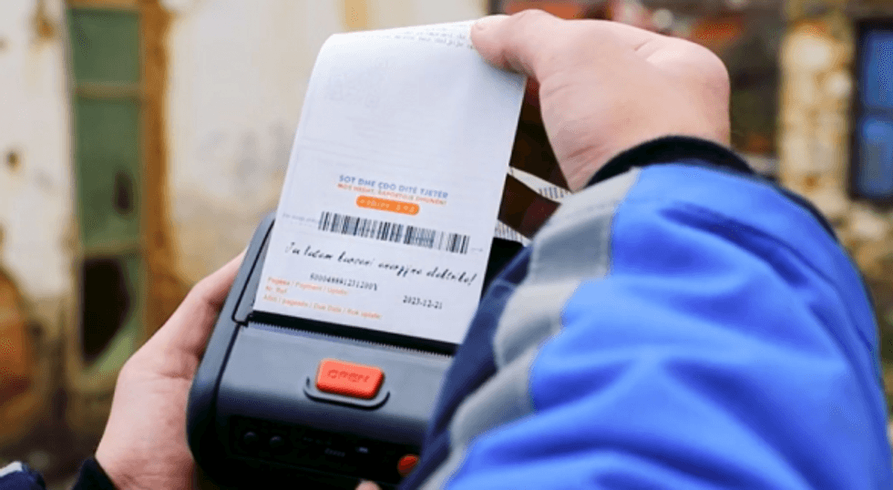 Tarifat e reja të rrymës shtyhen për 1 maj