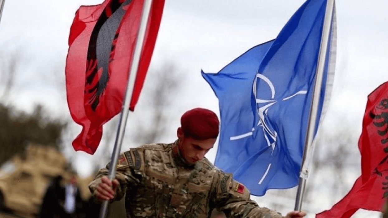 17-vjetori i Shqipërisë në NATO 17-vjetori i Shqipërisë në NATO