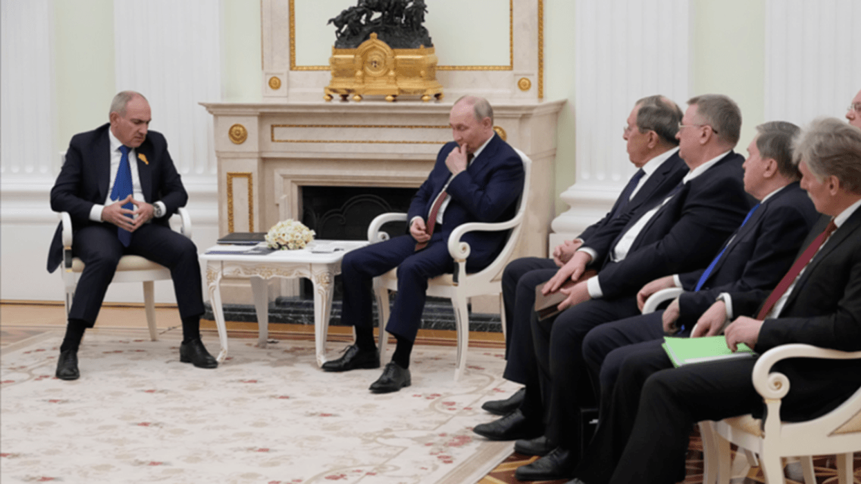 Putin, presion Armenisë: Nuk mund të jeni njëkohësisht në bllokun doganor të BE-së dhe Rusisë